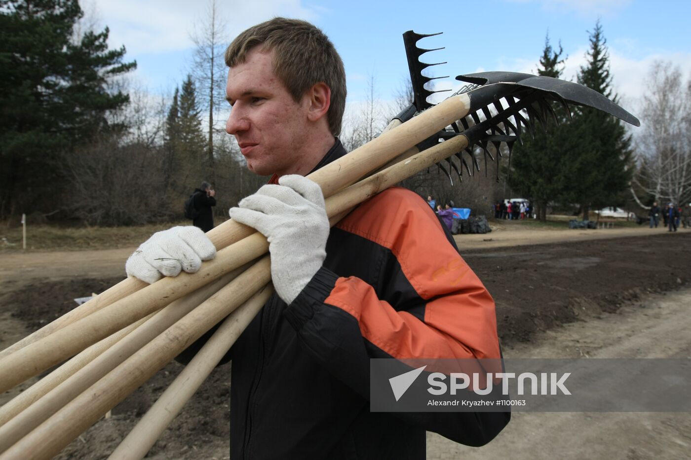 Saturday clean-up in Russian cities