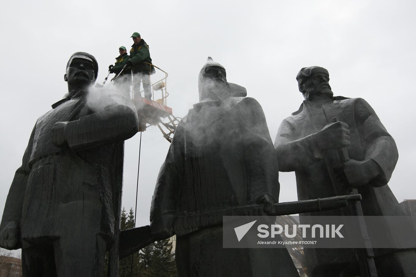 Clean-up days in Russian cities