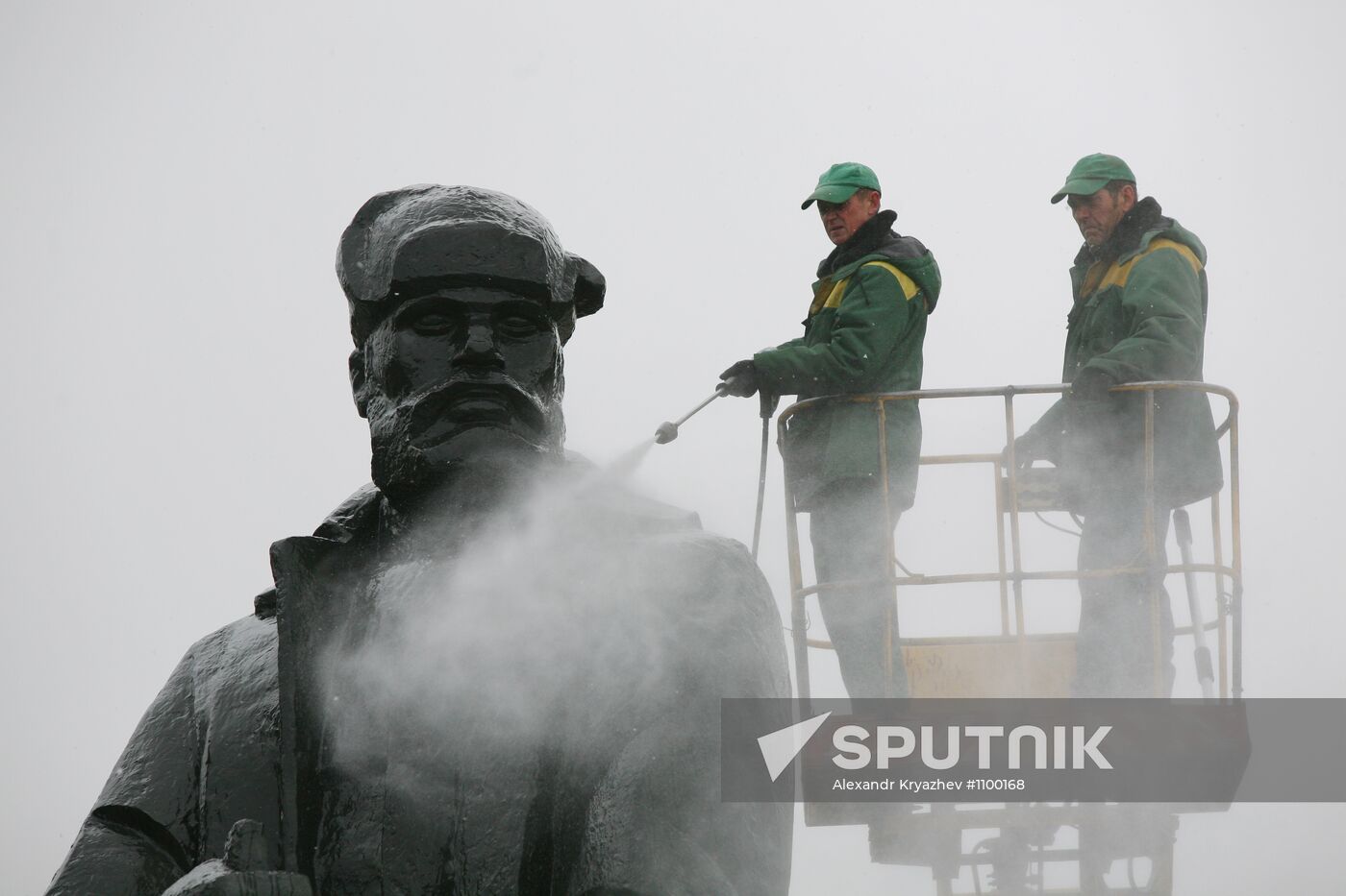 Clean-up days in Russian cities