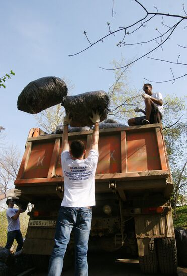 Saturday clean-ups in Russian cities