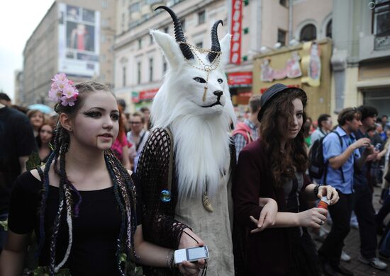 Annual soap bubble festival held in Moscow