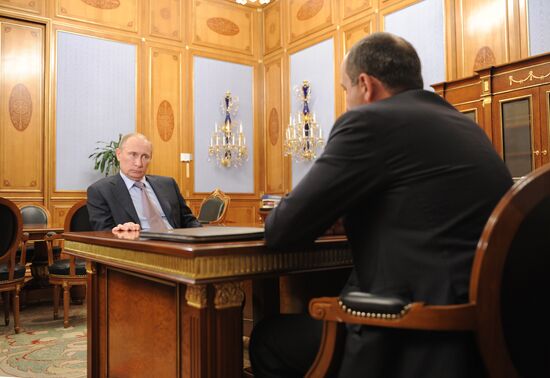 Vladimir Putin meets with Rashid Temrezov