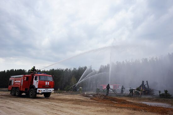 Russia MChS training to put out forest fires in Moscow