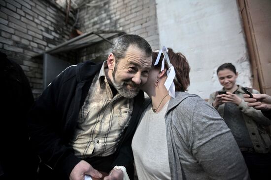 Prisoner pardoned by Russian president S. Mokhnatkin released