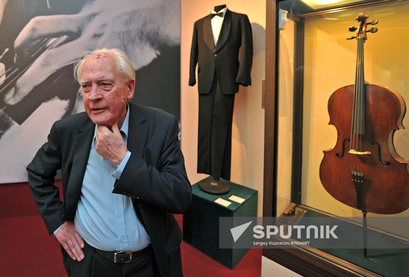 "Rostropovich-Vishnevskaya. Intersection of Destinies" show