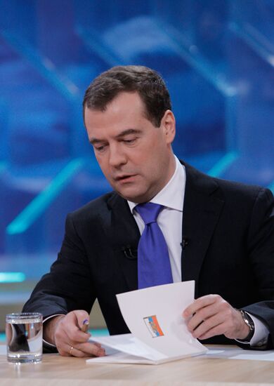 Dmitry Medvedev gives live interview to five TV channels