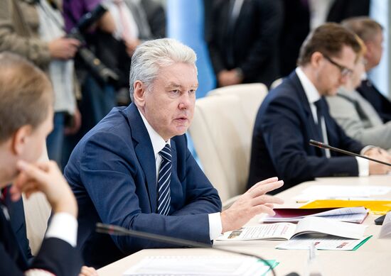 Putin visits RZhD Scientific and Technical Development Center