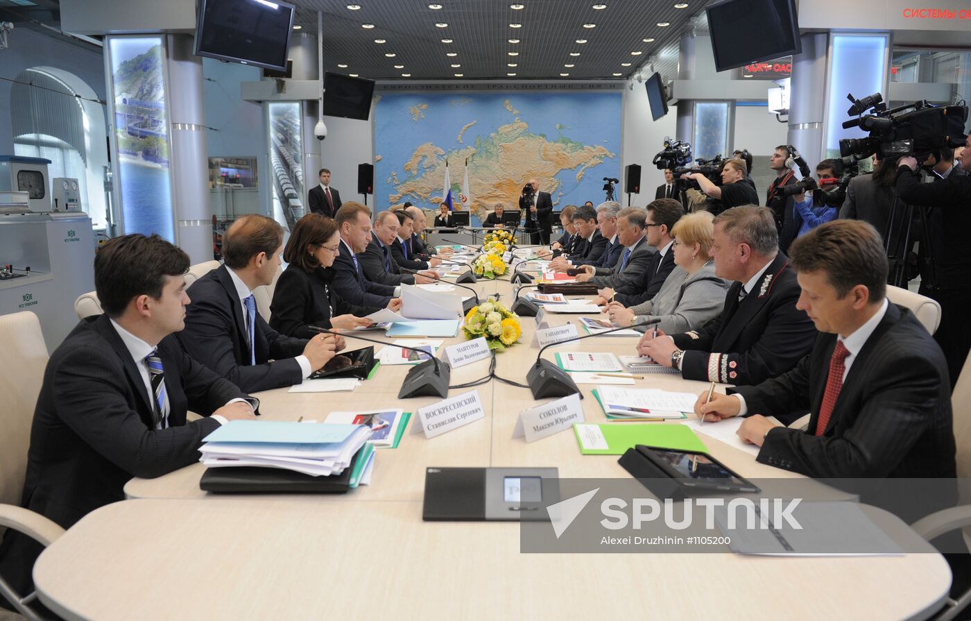 Putin visits RZhD Scientific and Technical Development Center