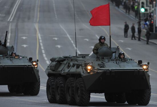 Military equipment on Tverskaya street