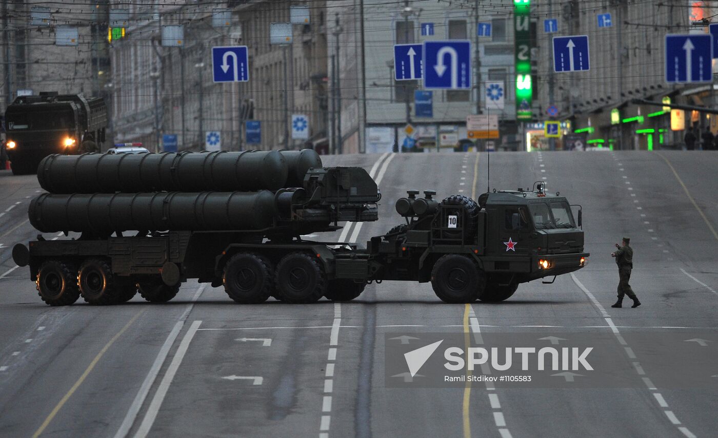 Military equipment on Tversakaya street