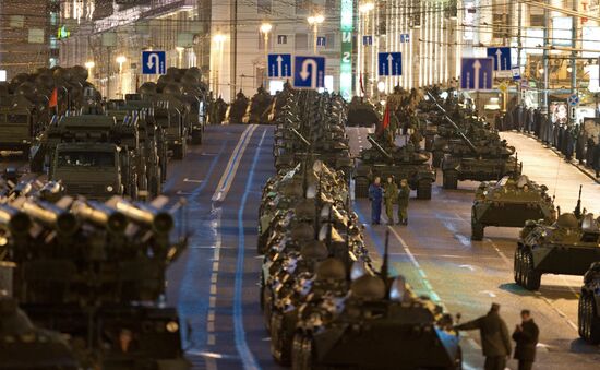 Military equipment on Tverskaya Street