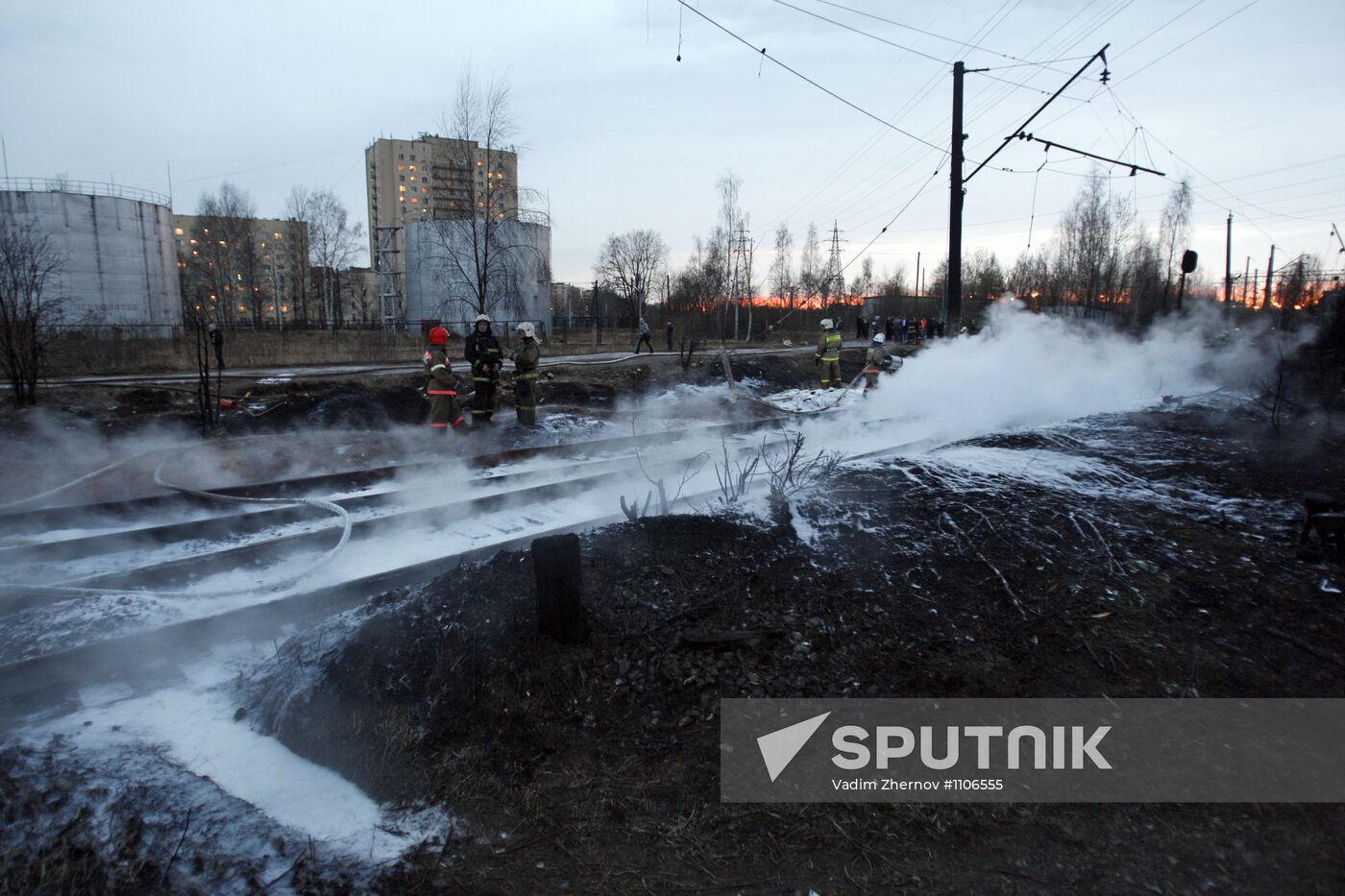 Fire at Ruchyevaya petroleum depot in St.Petersburg