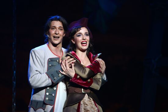 Premiere of "FanFan Tulpan" play