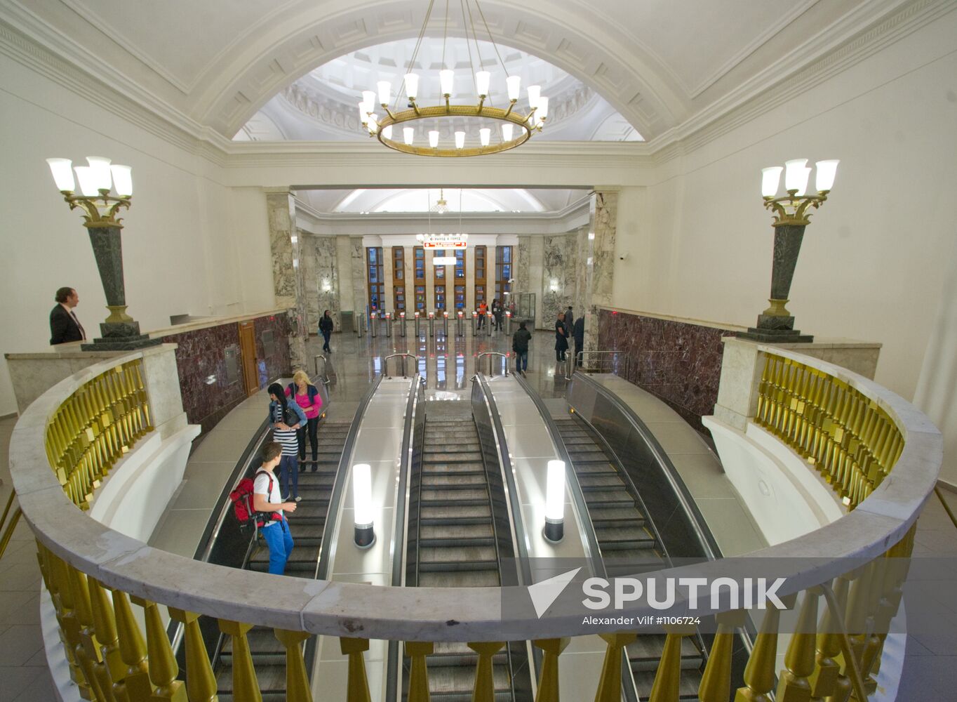 Circle line Park Kultury metro station reopens after repair
