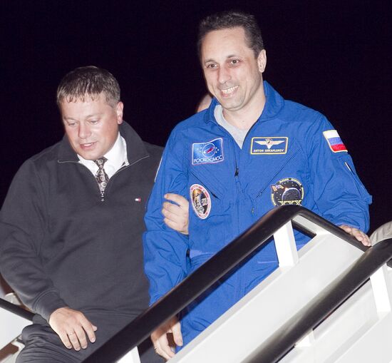 Crewmembers of 30th long-term mission at ISS welcomed back home