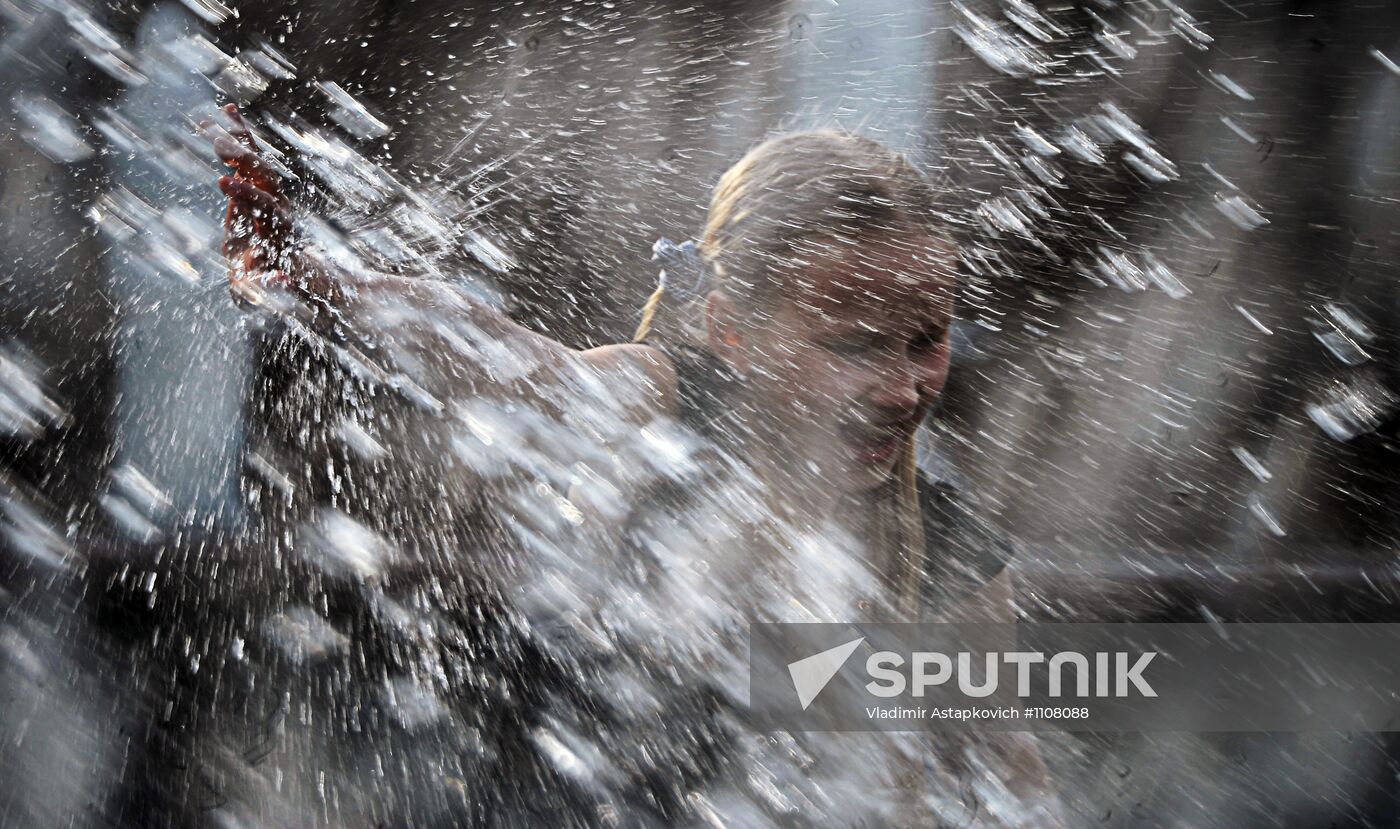 Heat wave hits Moscow