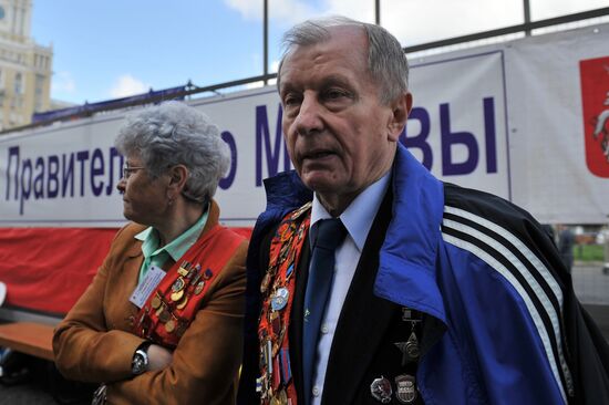 Athletic relay race on the Garden Ring