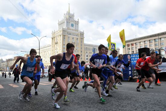 Athletic relay race on the Garden Ring