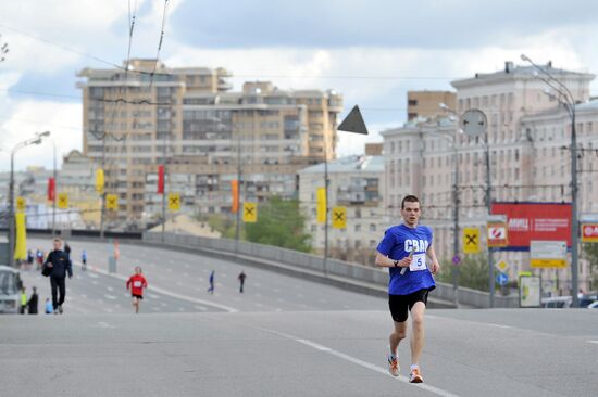 Athletic relay race on the Garden Ring