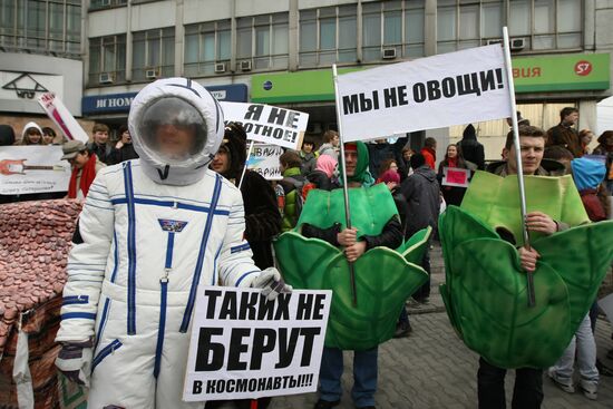 May Day "Monstration" in Novosibirsk