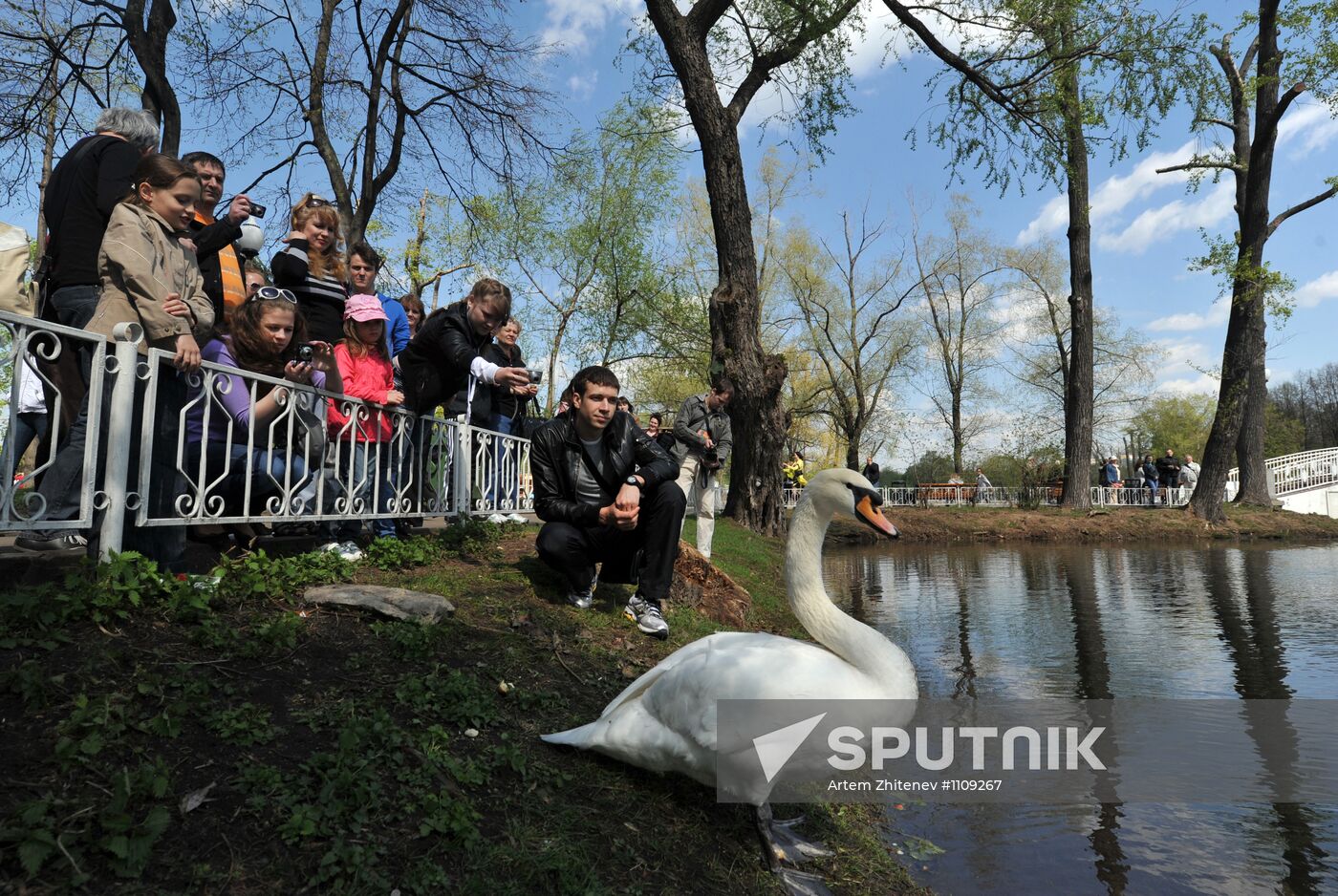 City residents rest in Gorky Park