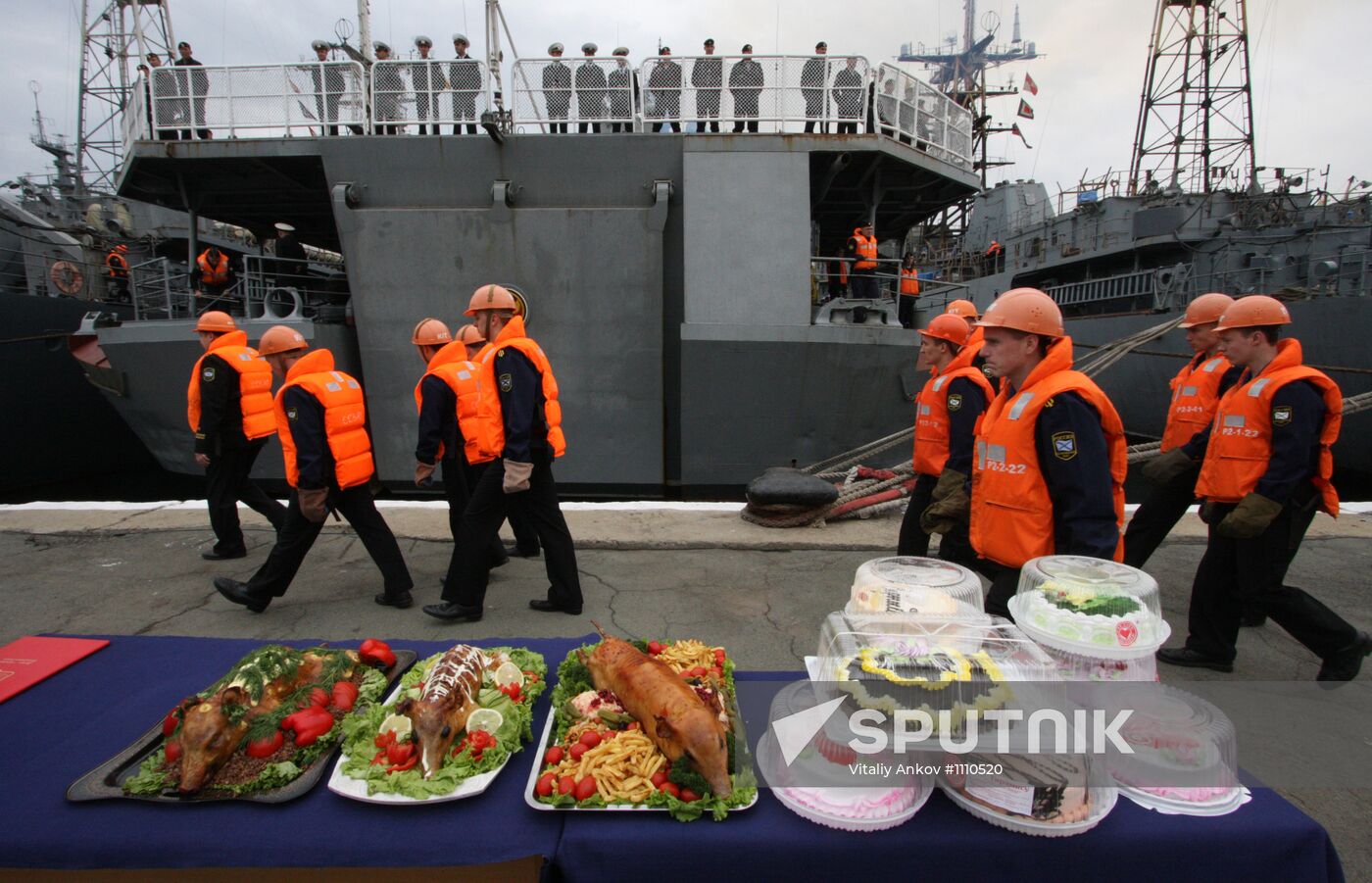 "Admiral Tributs" anti-submarine ship welcomed back