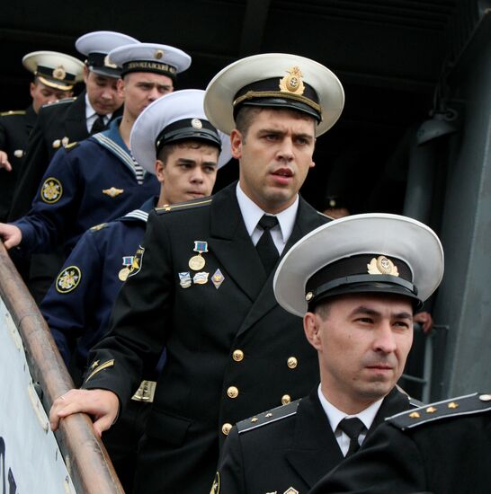 "Admiral Tributs" anti-submarine ship welcomed back
