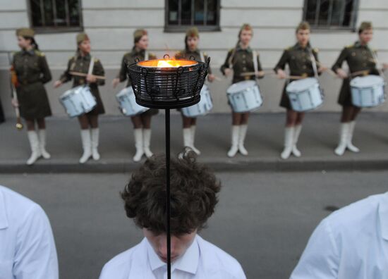 Torch procession honoring 67th anniversary of Victory in WWII