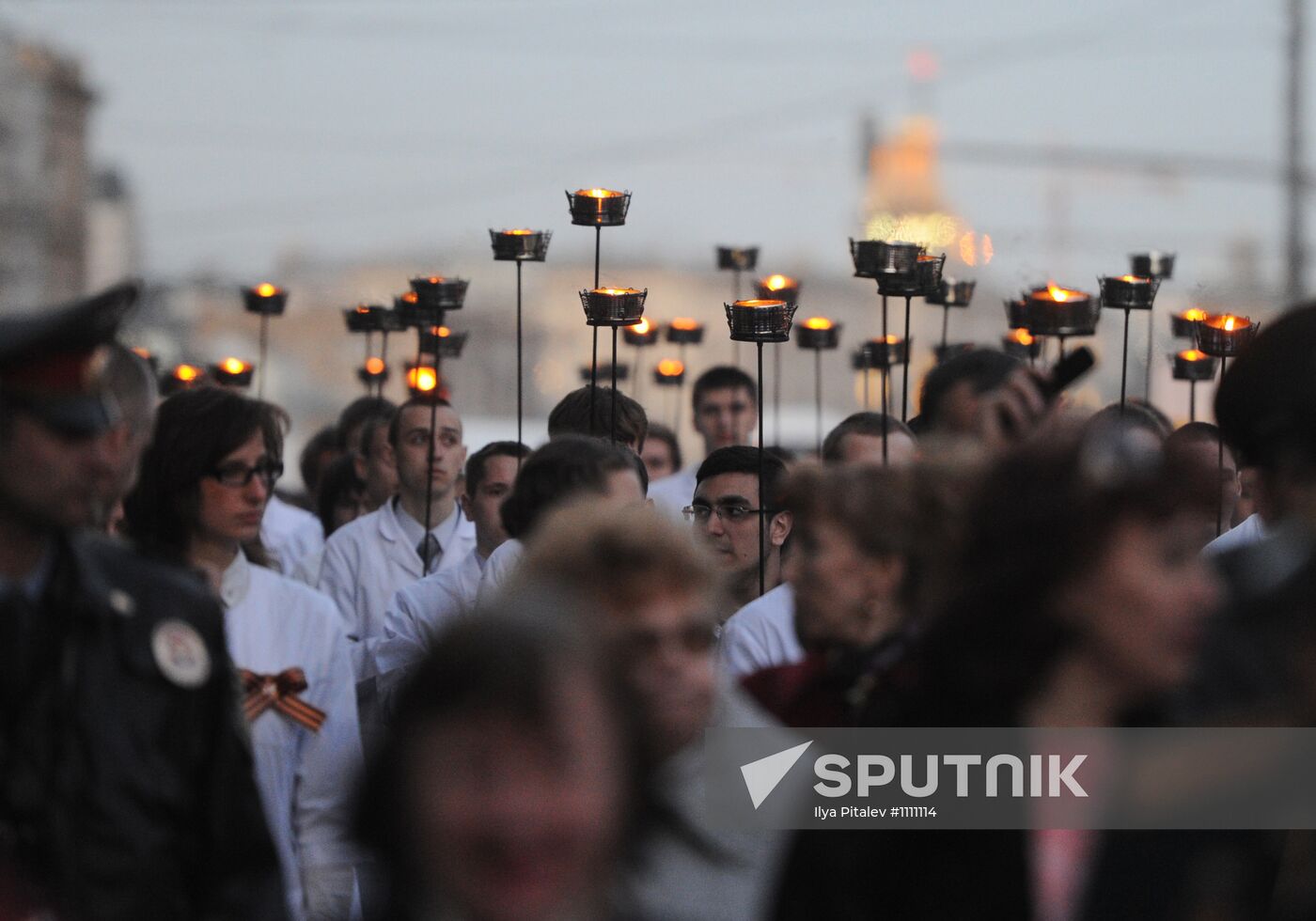 Torch procession honoring 67th anniversary of Victory in WWII
