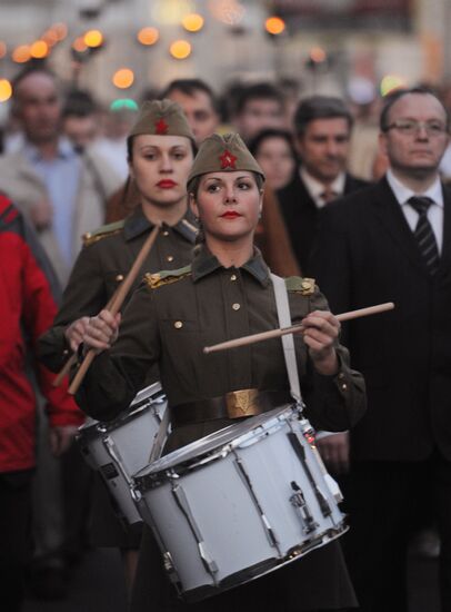 Torch procession honoring 67th anniversary of Victory in WWII
