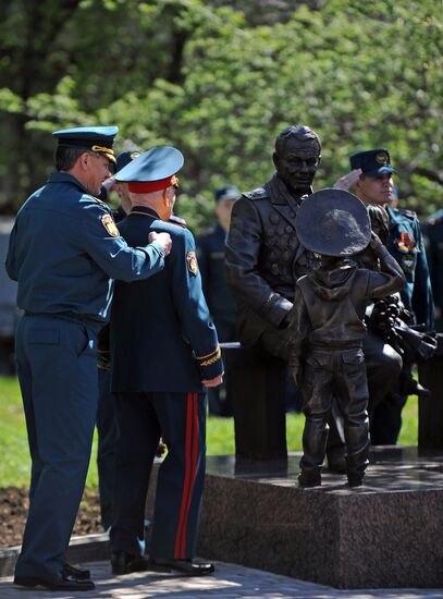 Russian EMERCOM workers memorial unveiled