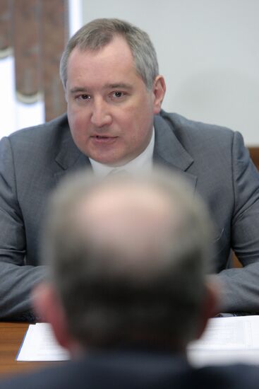 Dmitry Rogozin visits "MIC" "NPO Engineering"