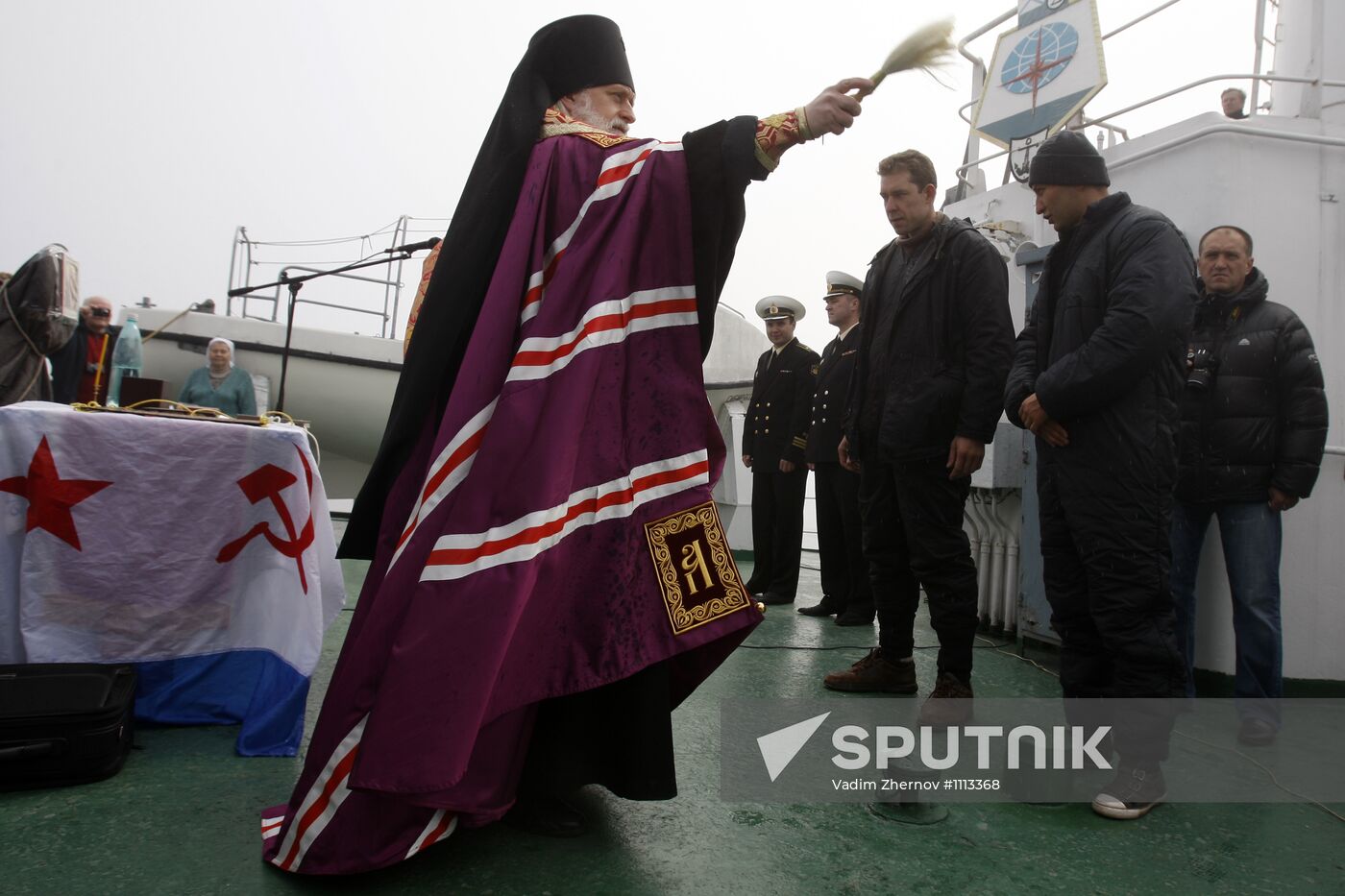 Ceremony commemorating crew of submarine U-1 "Pravda"
