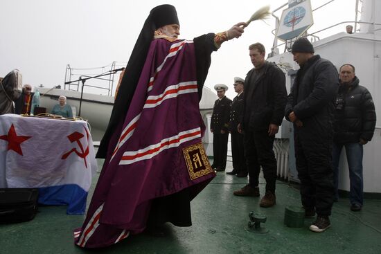 Ceremony commemorating crew of submarine U-1 "Pravda"