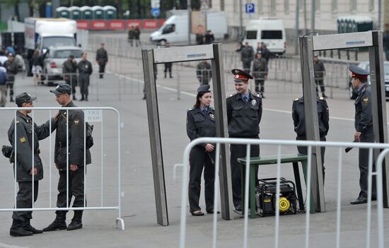 Police prepare for March of Millions protest on Bolotnaya Square