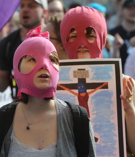 Opposition stages March of Millions in Moscow