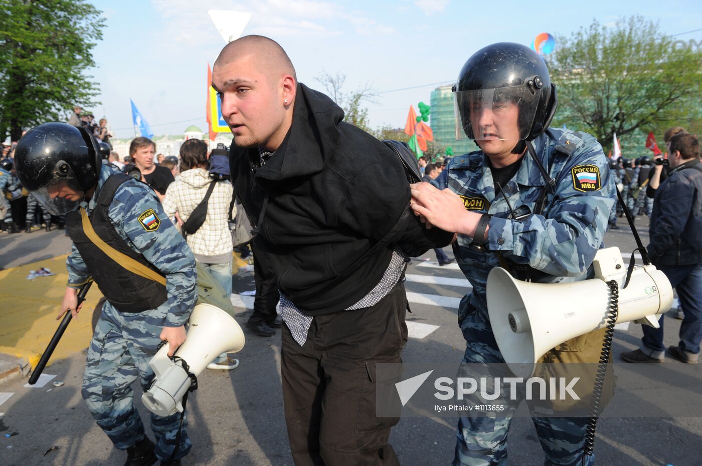 Opposition stages March of Millions rally in Moscow