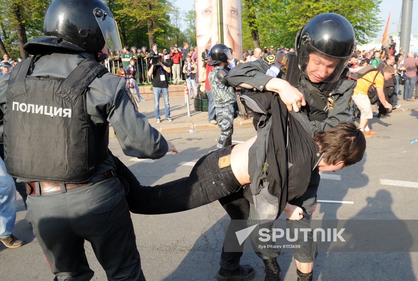 Opposition stages March of Millions rally in Moscow