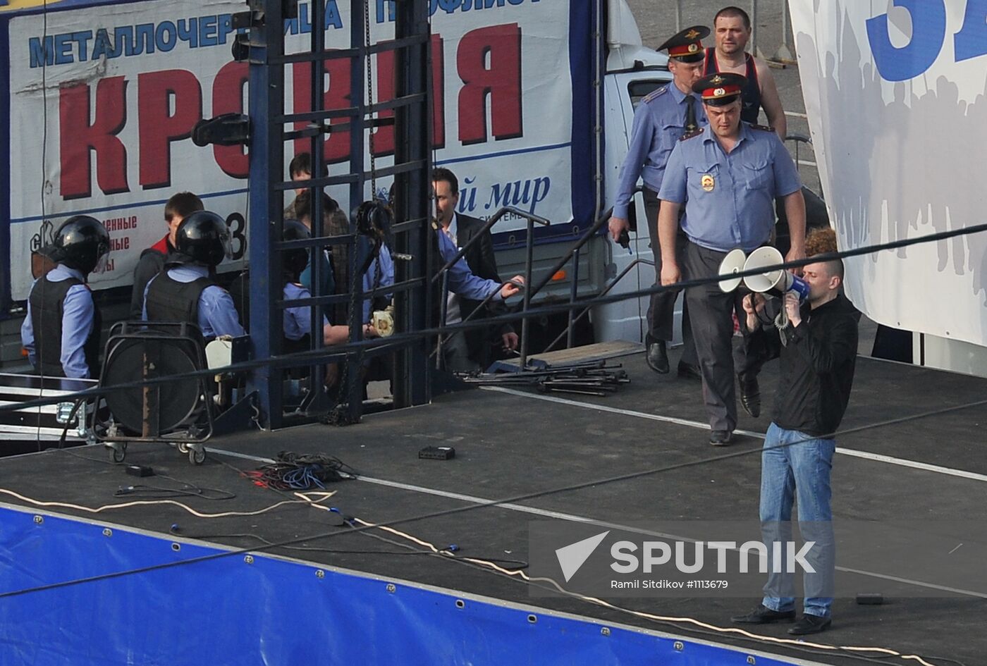 Opposition stages March of Millions rally in Moscow