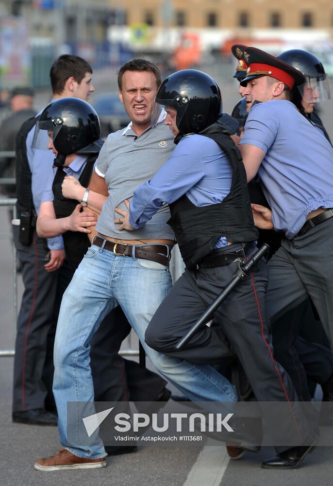 Opposition stages March of Millions rally in Moscow