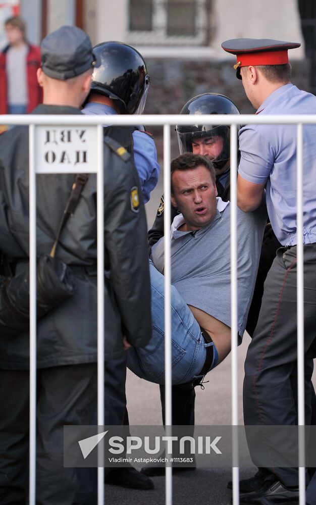 Opposition stages March of Millions rally in Moscow