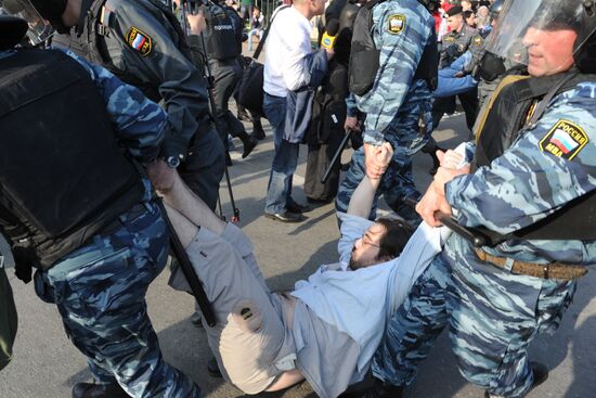 Opposition stages March of Millions rally in Moscow