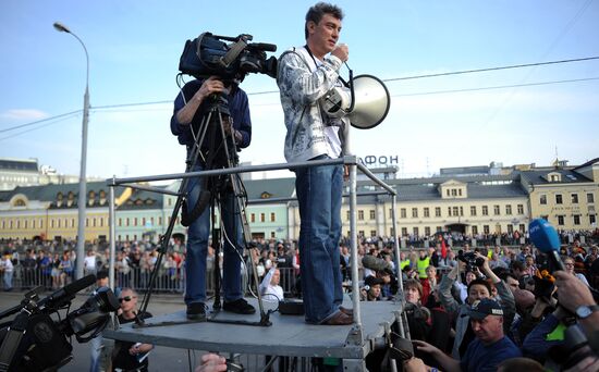 Opposition stages March of Millions rally in Moscow