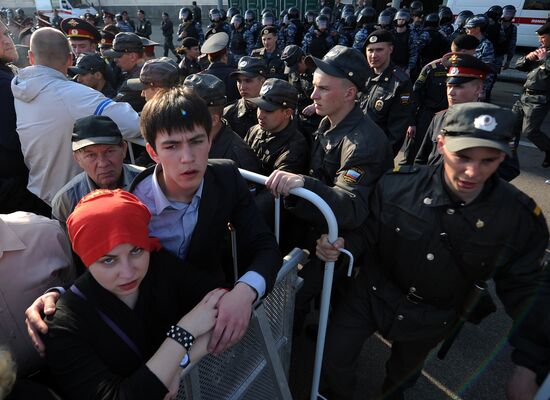 Opposition stages March of Millions rally in Moscow