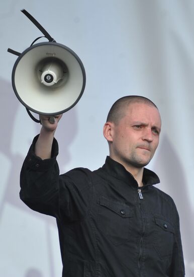 Opposition stages March of Millions rally in Moscow