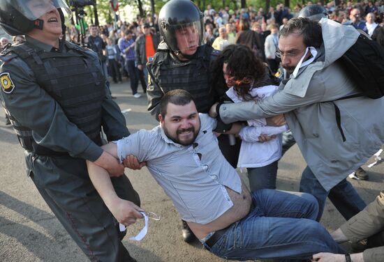 Opposition stages March of Millions rally in Moscow