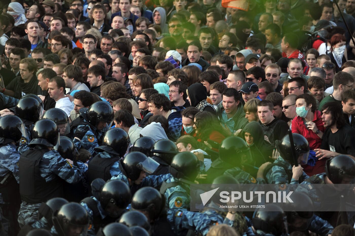 Opposition stages March of Millions rally in Moscow