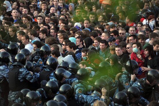 Opposition stages March of Millions rally in Moscow