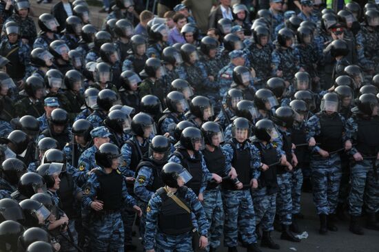 Police detain March of Millions rally participants in Moscow