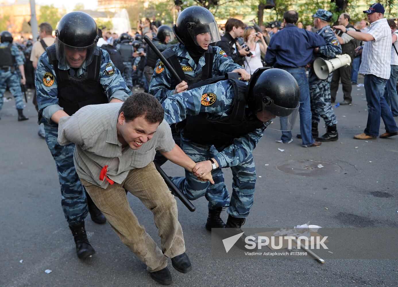 Opposition stages March of Millions rally in Moscow